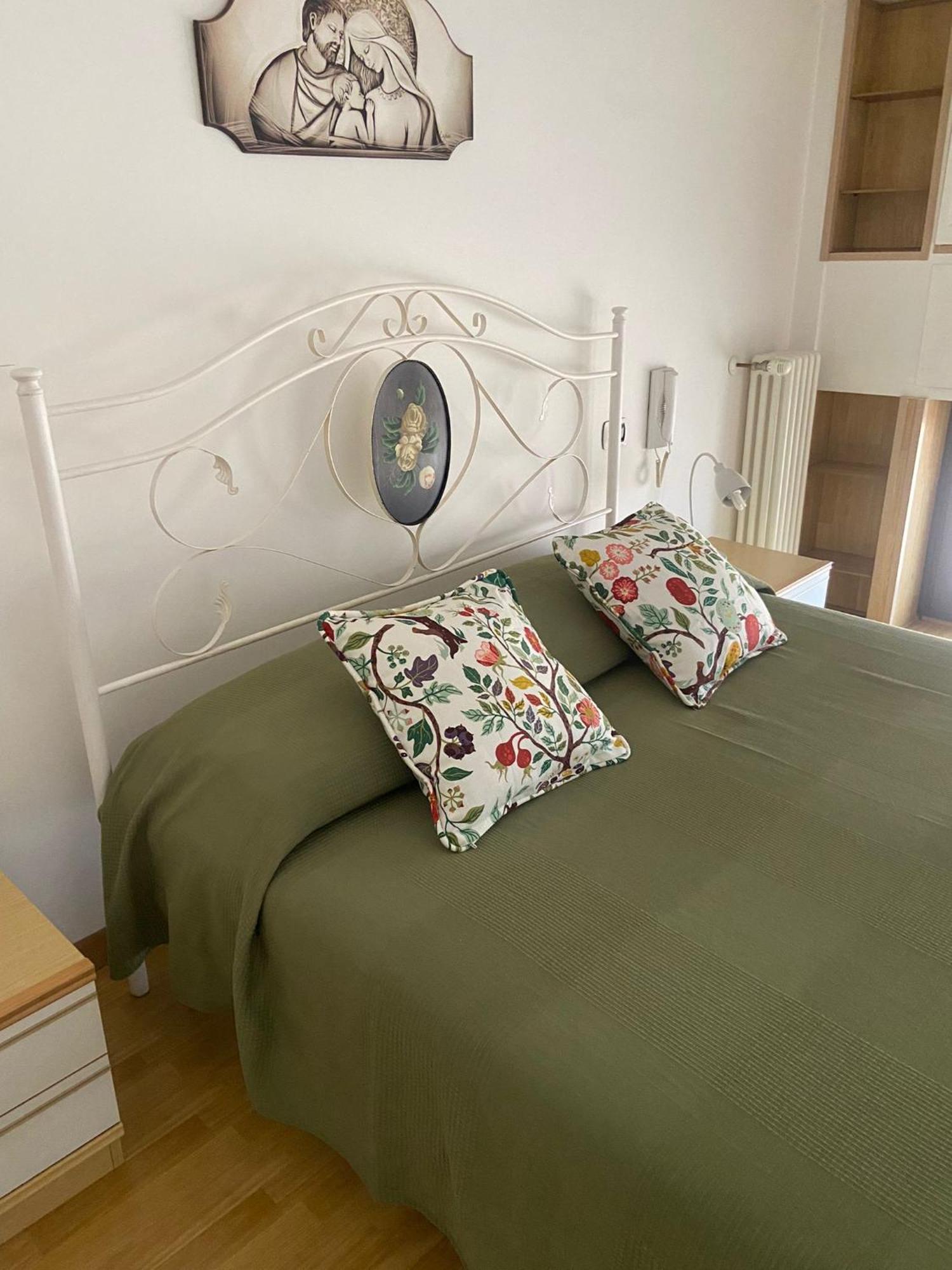 Pm 13A Via Tenente Devenuto Guest House Giovinazzo Exterior photo